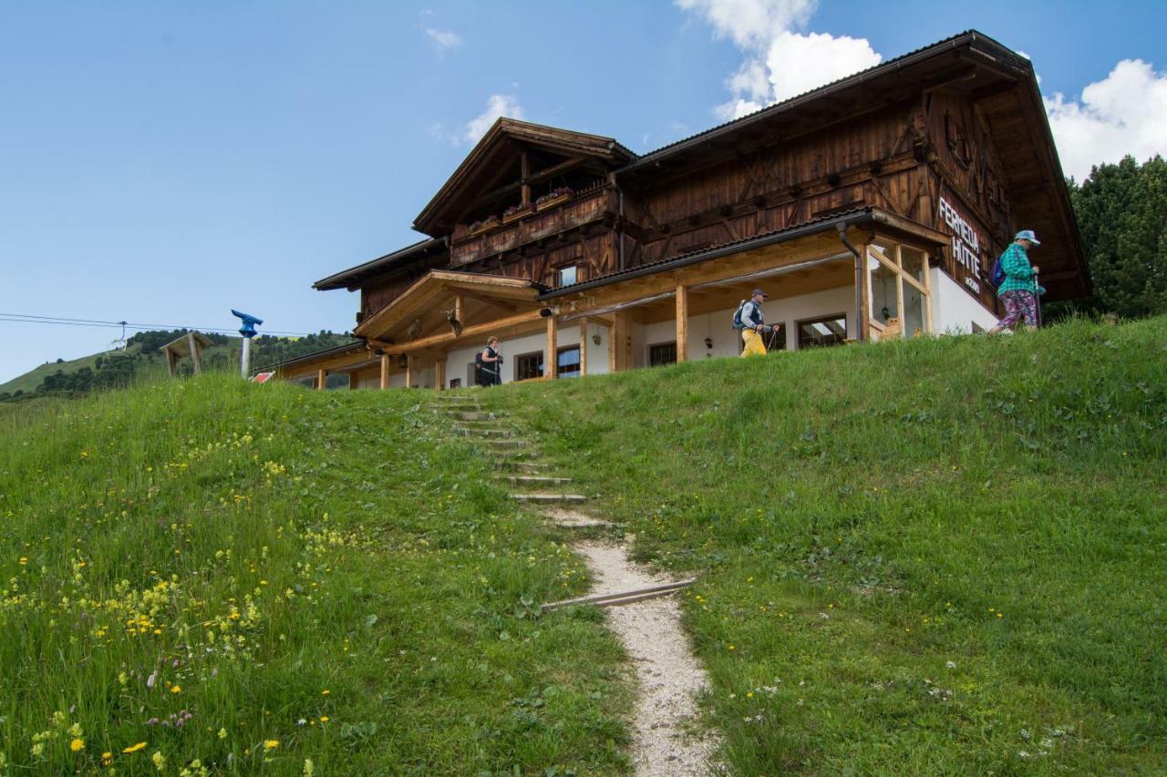Rifugio Fermeda Hutte Guest House Santa Cristina Val Gardena Bagian luar foto