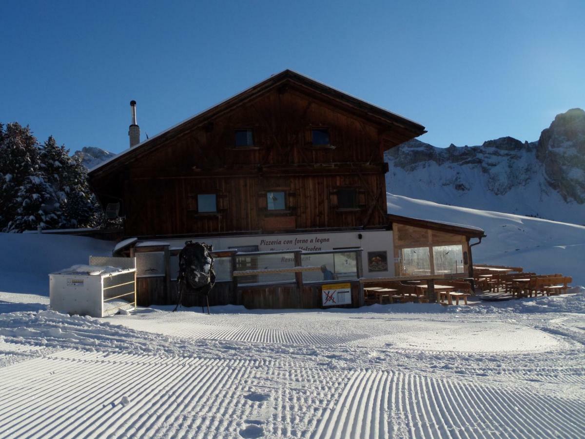 Rifugio Fermeda Hutte Guest House Santa Cristina Val Gardena Bagian luar foto